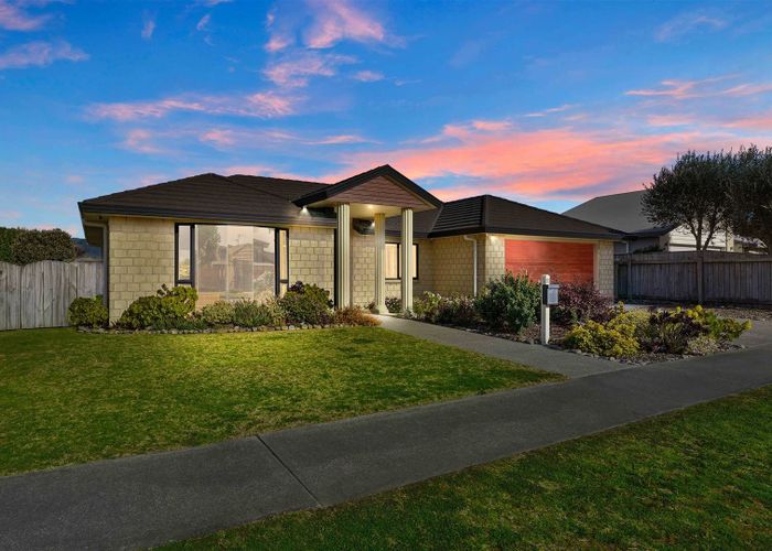  at 82 The Drive, Paraparaumu Beach, Paraparaumu