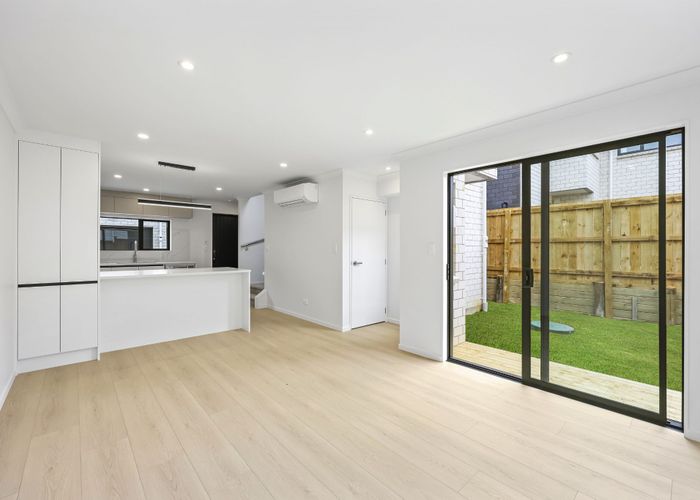  at Lot 5/71&73 Royal Road, Massey, Waitakere City, Auckland