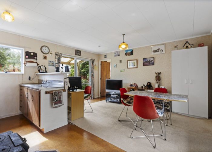  at 1135 Richmond Road, Everett Park, Inglewood