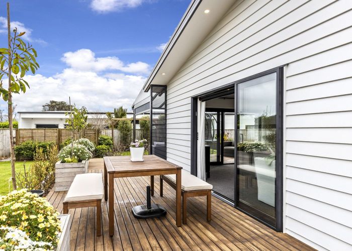  at 21 Smith Street, Lepperton, New Plymouth