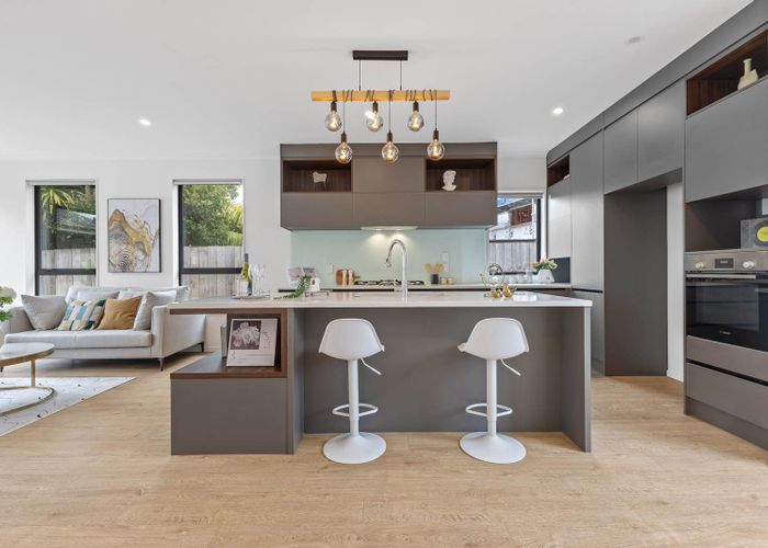  at 27A La Perouse Street, Botany Downs, Manukau City, Auckland