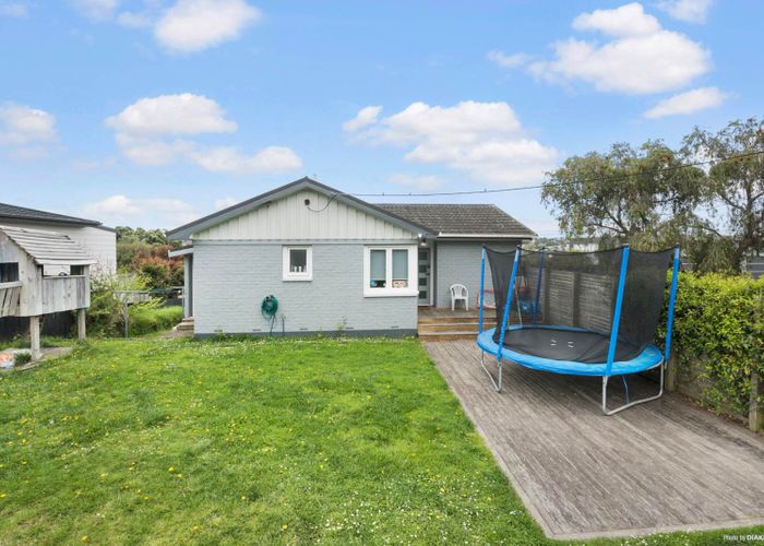  at 1/51 Browns Bay Road, Browns Bay, Auckland
