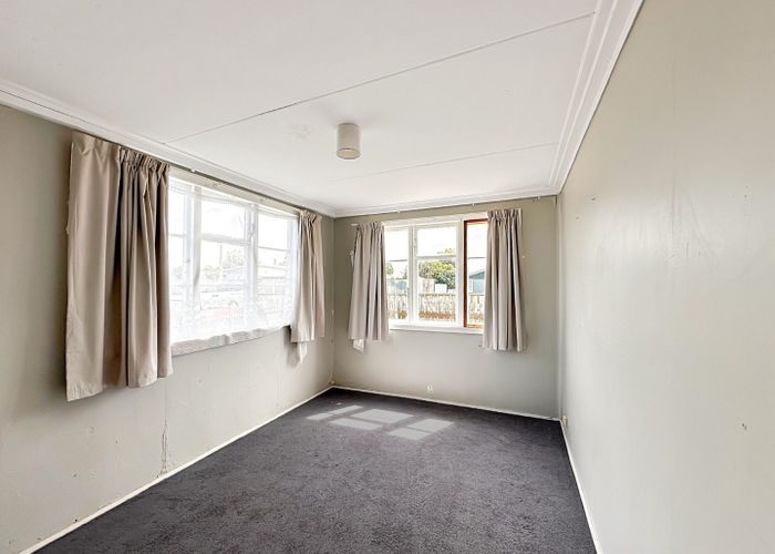  at 20 Kowhai Street, Castlecliff, Whanganui