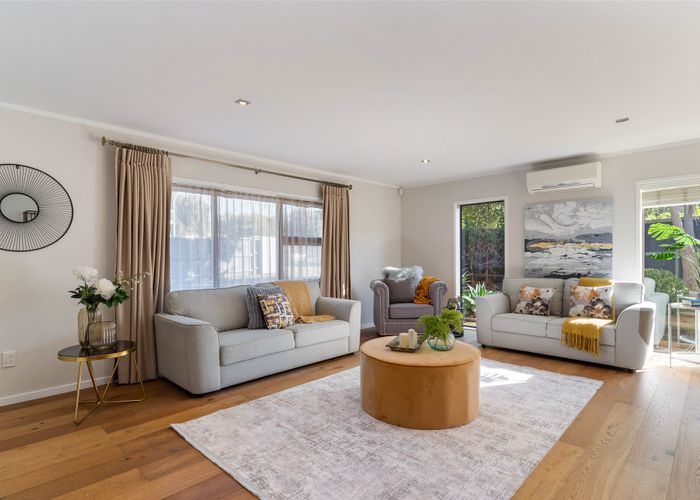  at 16 Palmyra Way, Half Moon Bay, Auckland