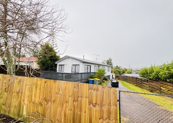  at 19 Coey Place, Glen Eden, Waitakere City, Auckland