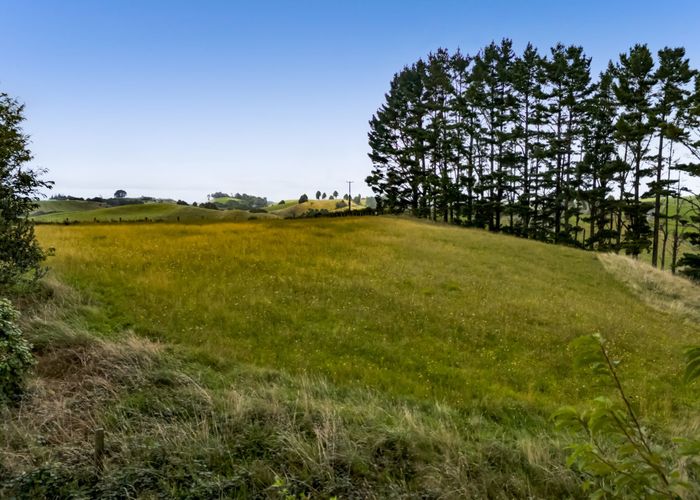  at 0n Kelly Road, Lepperton, New Plymouth, Taranaki