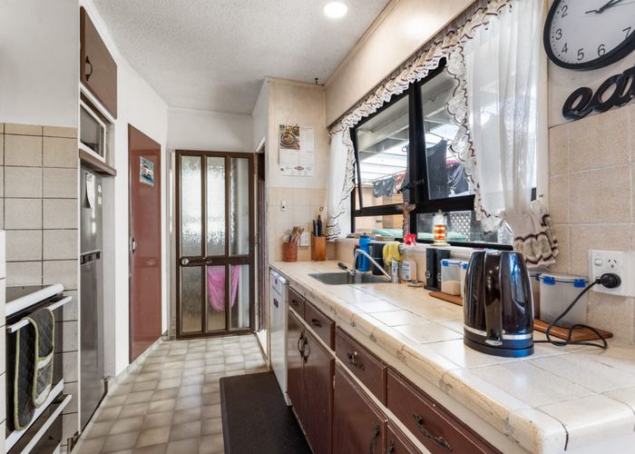  at 22 Beeston Crescent, Manurewa, Manukau City, Auckland