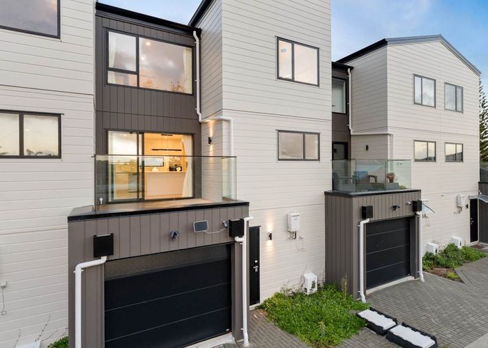  at 126 Kervil Avenue, TE ATATU PENINSULA, AUCKLAND