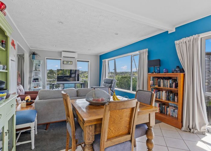  at 38 Hilltop Avenue, Morningside, Whangarei