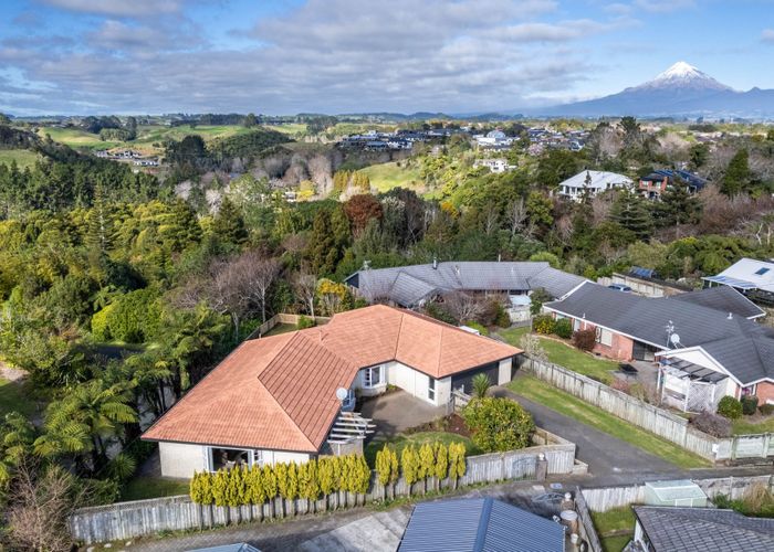  at 14A Boulevard Drive, Merrilands, New Plymouth