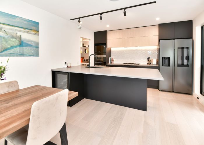  at 34D Esmonde Road, Takapuna, Auckland