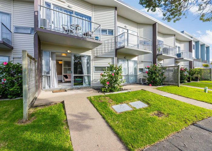  at 75/7 Kelvin Hart Drive, Dannemora, Manukau City, Auckland
