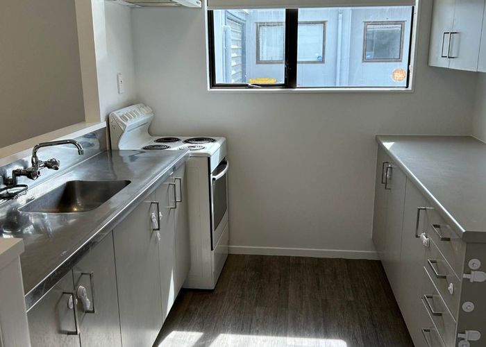  at 2/22 Great South Road, Papakura, Papakura, Auckland