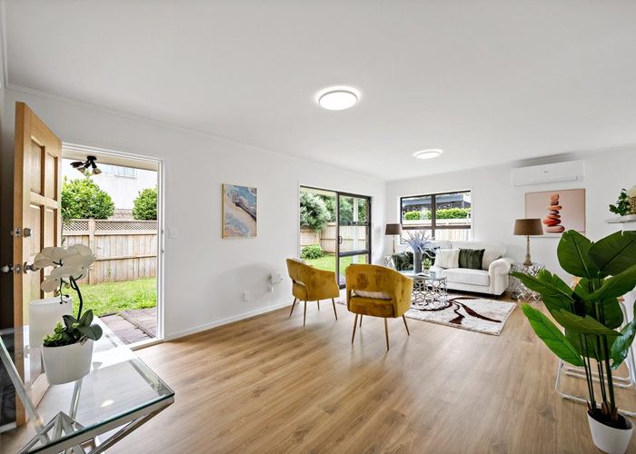  at 2/912 Mount Eden Road, Three Kings, Auckland City, Auckland