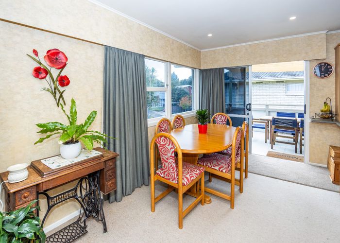  at 5 Jennifer Place, Chartwell, Hamilton