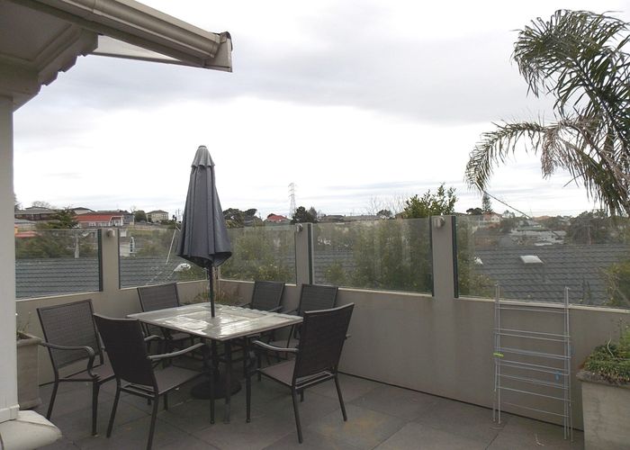  at 4 Goad Crescent, Hillsborough, Auckland