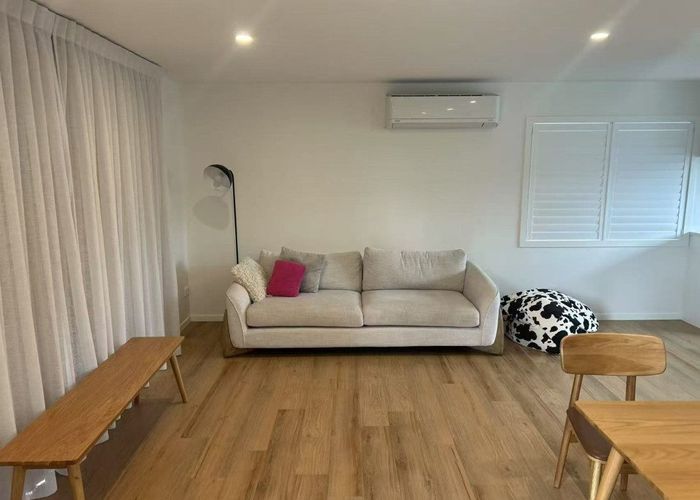  at 58A  Cedar Heights  Avenue, Massey, Waitakere City, Auckland