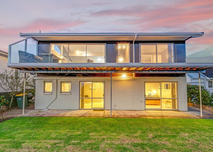 For sale 35 Roberts Road, Matakatia Bay, Rodney, Auckland homes.co.nz