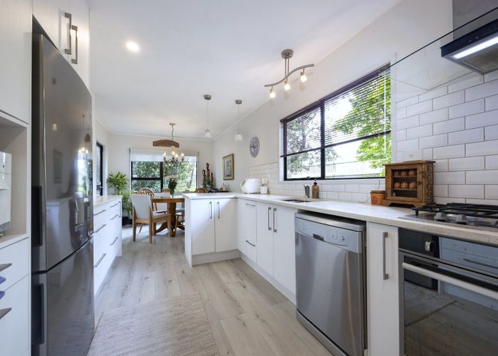  at 32 Moire Road, Massey, Waitakere City, Auckland