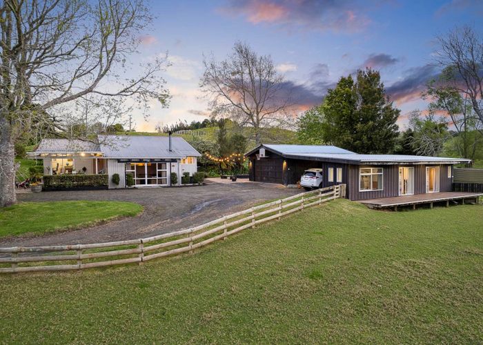 For sale 1238 Peak Road, Waimauku, Rodney, Auckland homes.co.nz