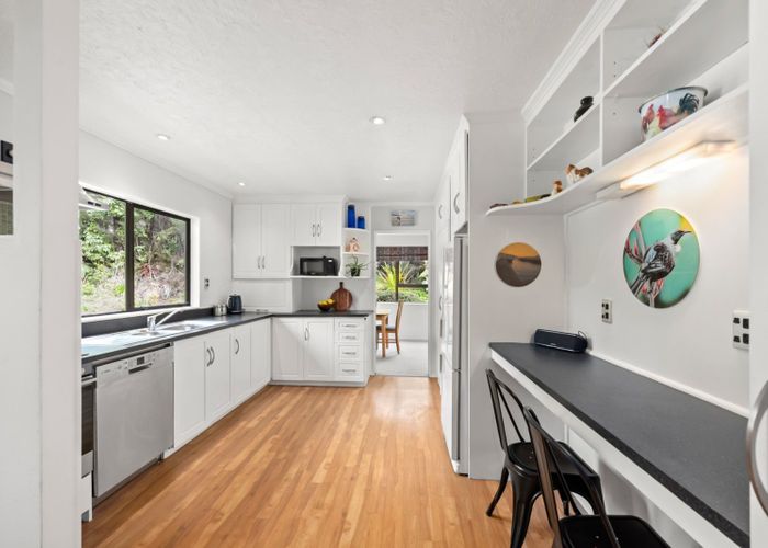  at 70 Kaitoke Loop, Kaitoke, Upper Hutt, Wellington
