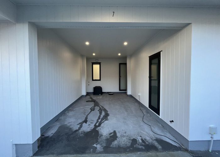  at 7/10 Fairclough Road, Beach Haven, North Shore City, Auckland