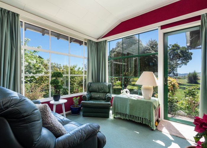  at 1424 Coast Road, Karitane