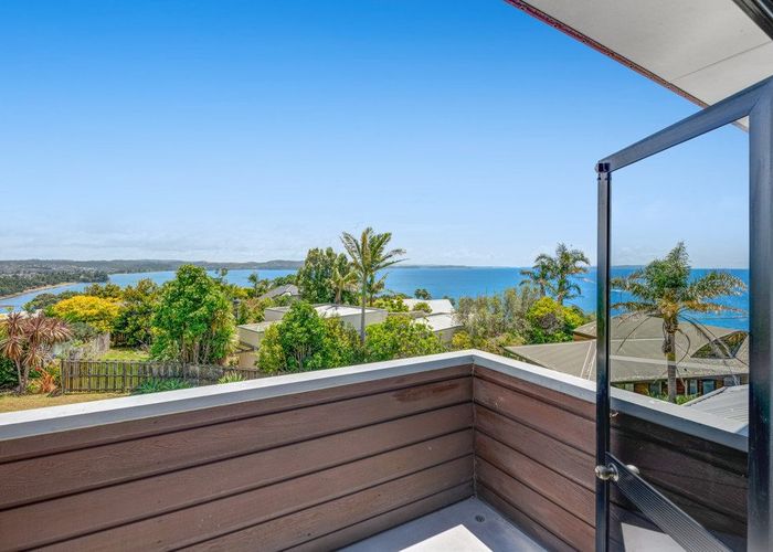  at 8b Duncansby Road, Stanmore Bay, Rodney, Auckland