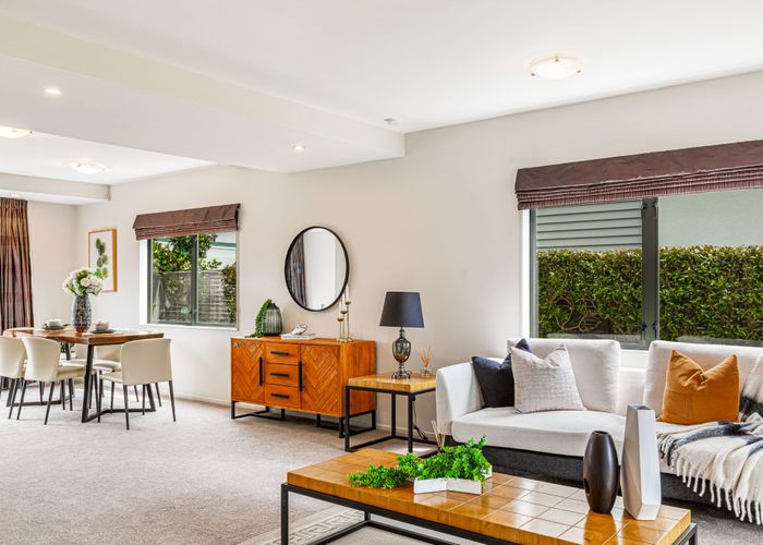  at 72 Gunner Drive, Te Atatu Peninsula, Auckland
