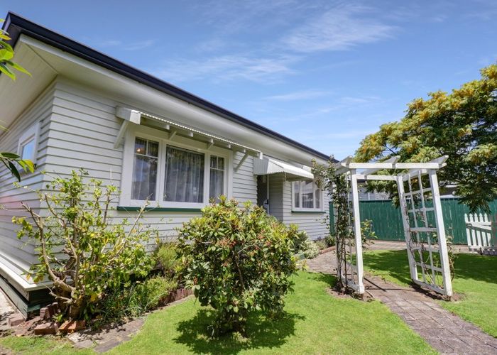  at 8 Hunter Street, Te Hapara, Gisborne