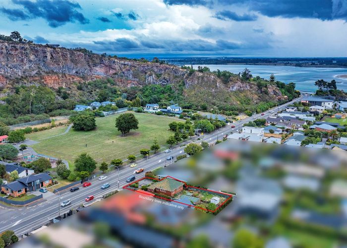  at 53 Main Road, Redcliffs, Christchurch City, Canterbury