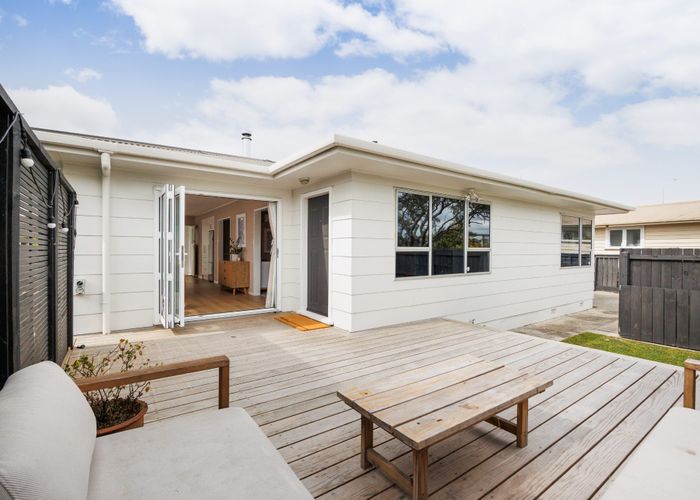  at 6 Rennie Avenue, Milson, Palmerston North, Manawatu / Whanganui