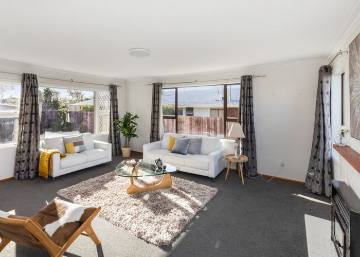  at 11 and 11A Eglinton Street, Avondale, Christchurch City, Canterbury