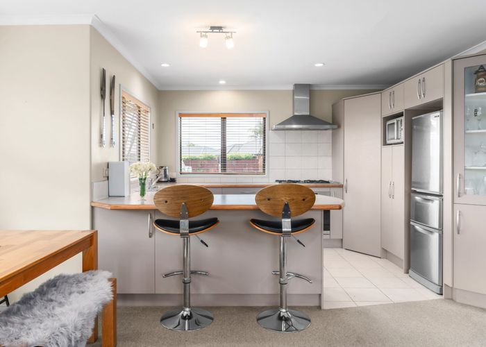  at 55 Oaklands Drive, Cambridge, Cambridge