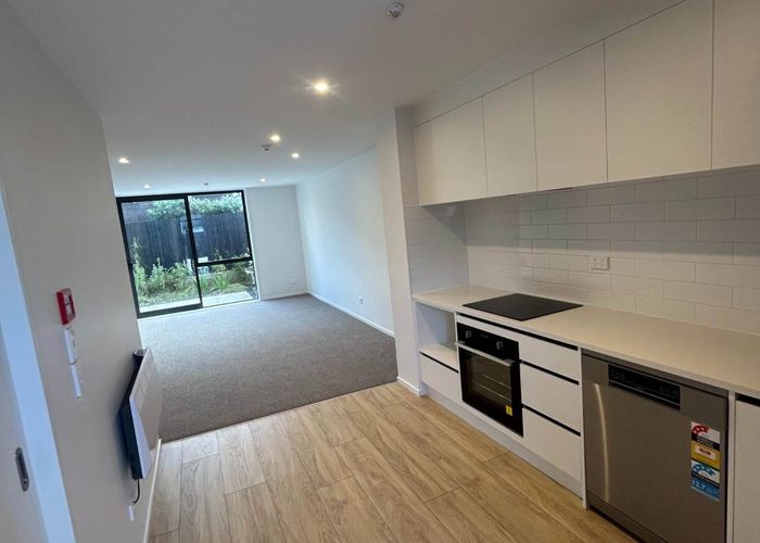  at 2/16 Treasure Lane, Te Atatu South, Waitakere City, Auckland