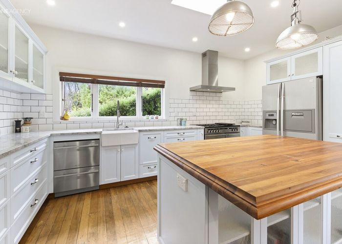  at 14 Valley Road, Cashmere, Christchurch