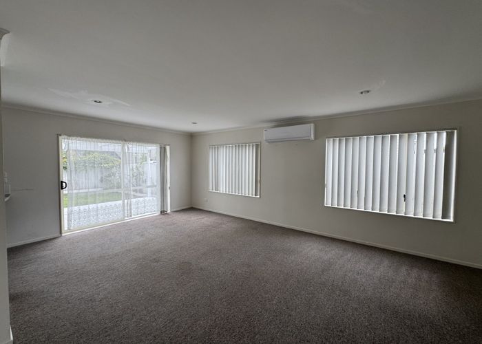  at 15 Brashier Circle, Sunnyvale, Waitakere City, Auckland