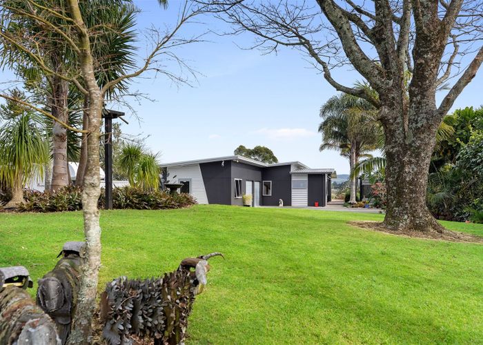  at 82 Gasson Lane, Pyes Pa, Tauranga