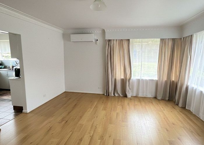  at 2/8 Rawhiti Road, One Tree Hill, Auckland City, Auckland