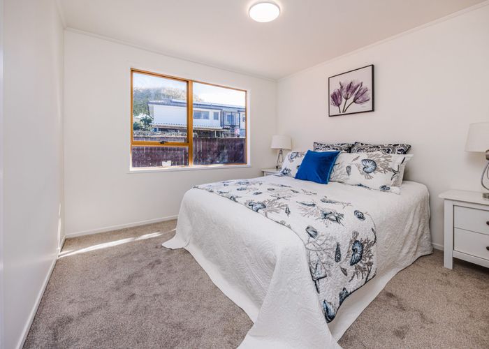  at 43 Catkin Crescent, Papatoetoe, Manukau City, Auckland