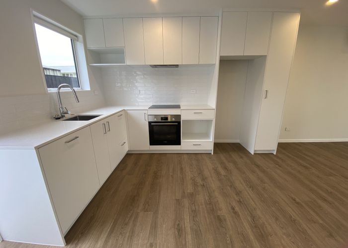  at 6/5 Preston Avenue, Henderson, Auckland