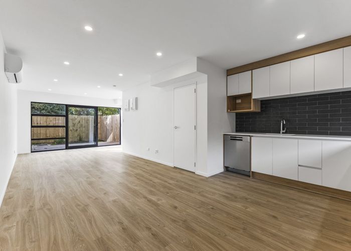  at 18D Pirangi Street, Point England, Auckland City, Auckland