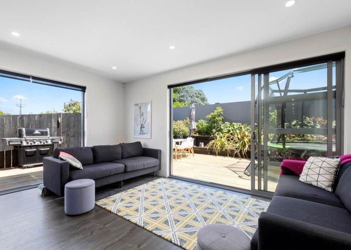  at 68 Arran Road, Browns Bay, Auckland