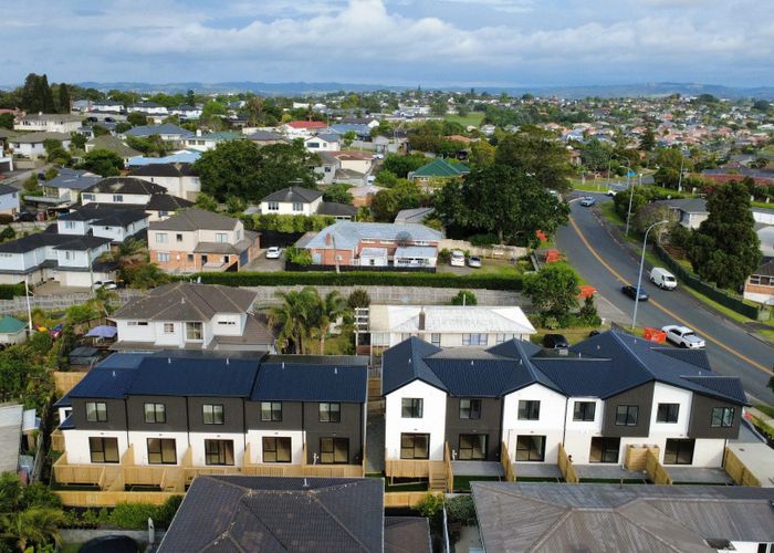  at 15 Union Road, Howick, Manukau City, Auckland