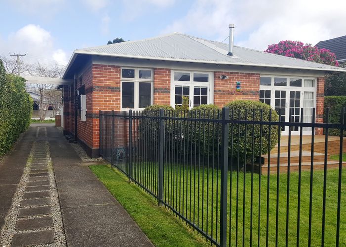  at 8 Rangiora Street, Woburn, Lower Hutt, Wellington