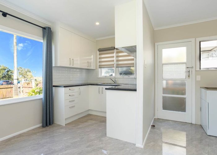  at 462A Old Te Atatu Road, Te Atatu Peninsula, Waitakere City, Auckland