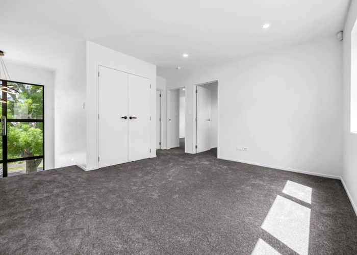  at 2/7 Edgar Pearce Place, Howick, Manukau City, Auckland