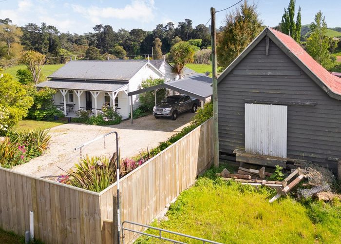  at 1033 Masterton Castlepoint Road, Tauweru