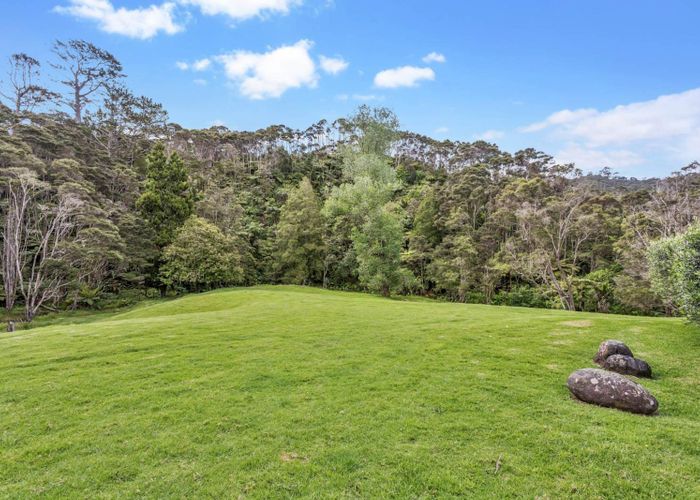  at 23-25 Mountain Road, Henderson Valley, Waitakere City, Auckland