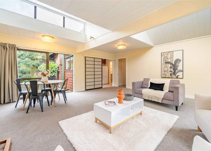  at 1/1 Lady Bell Grove, Lowry Bay, Lower Hutt